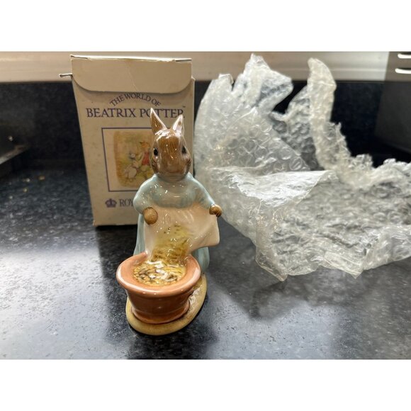 Vintage 1989 ROYAL ALBERT  Cecily Parsley figurine Beatrix Potter Original Box - Picture 1 of 7